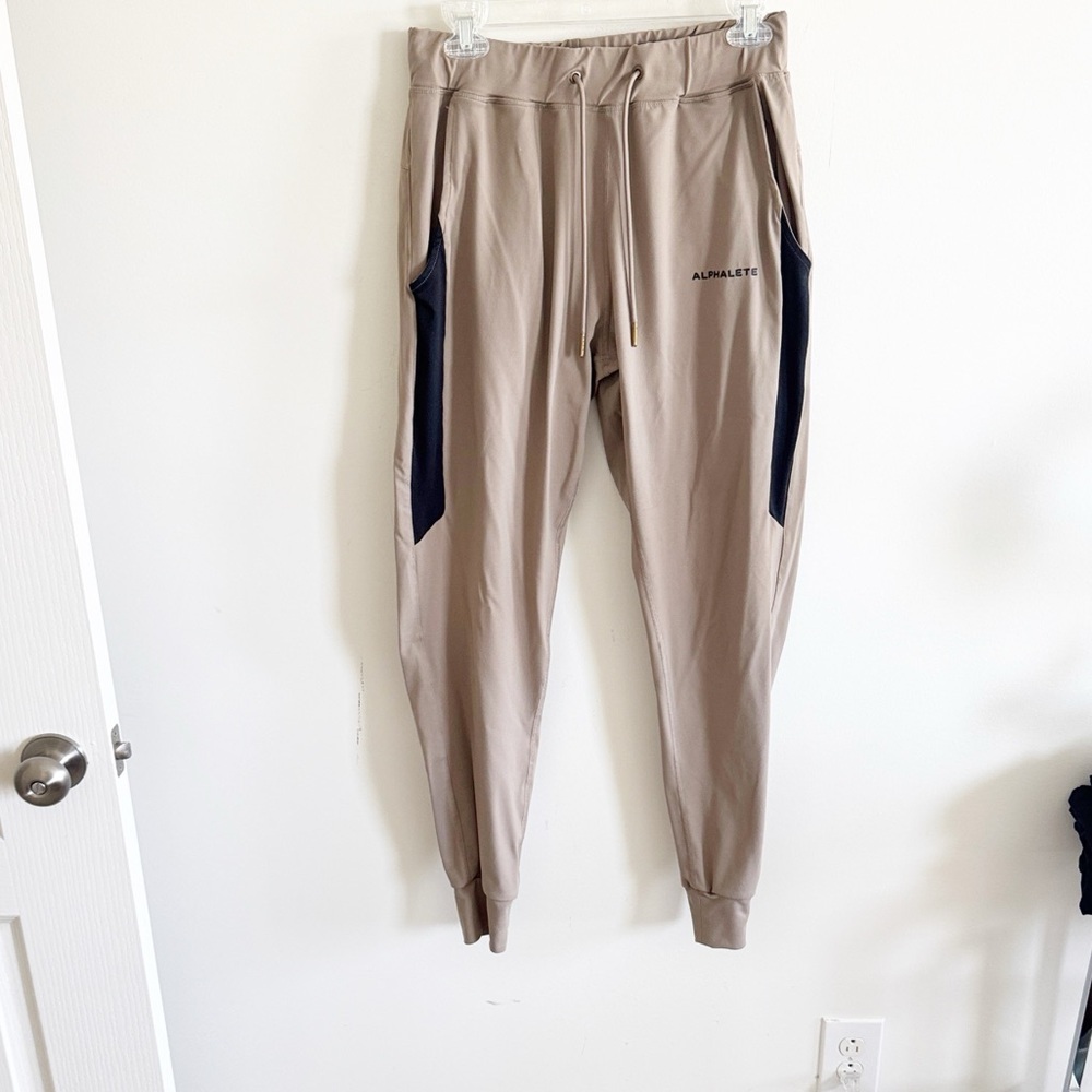 ALPHALETE Men's Tan Joggers Pants Sz Medium